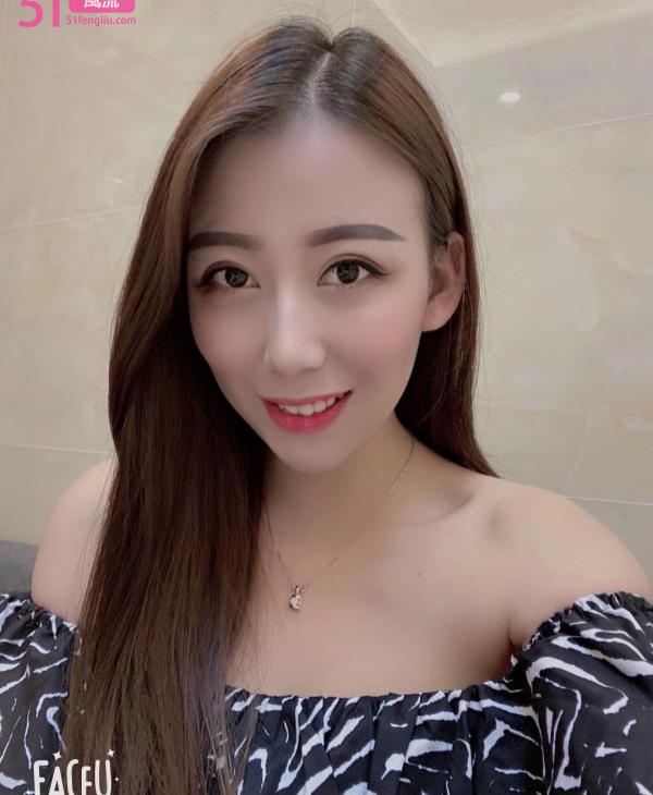 十里河刚来京新入行的活力可爱小萝莉
