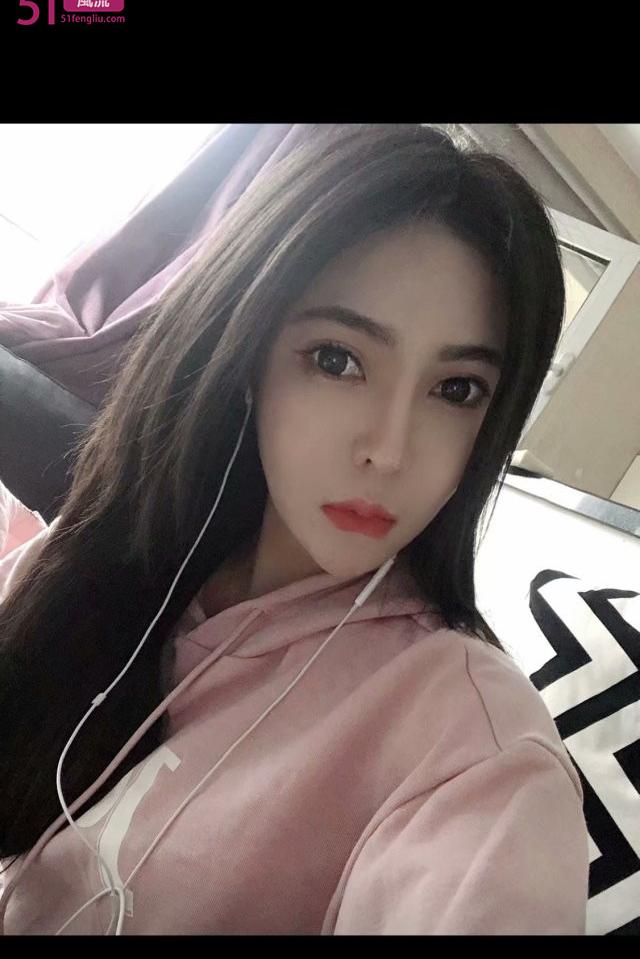 草房像素露露