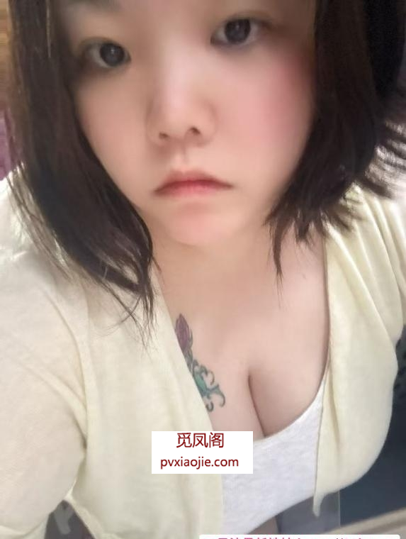浦东大奶年轻小坦克
