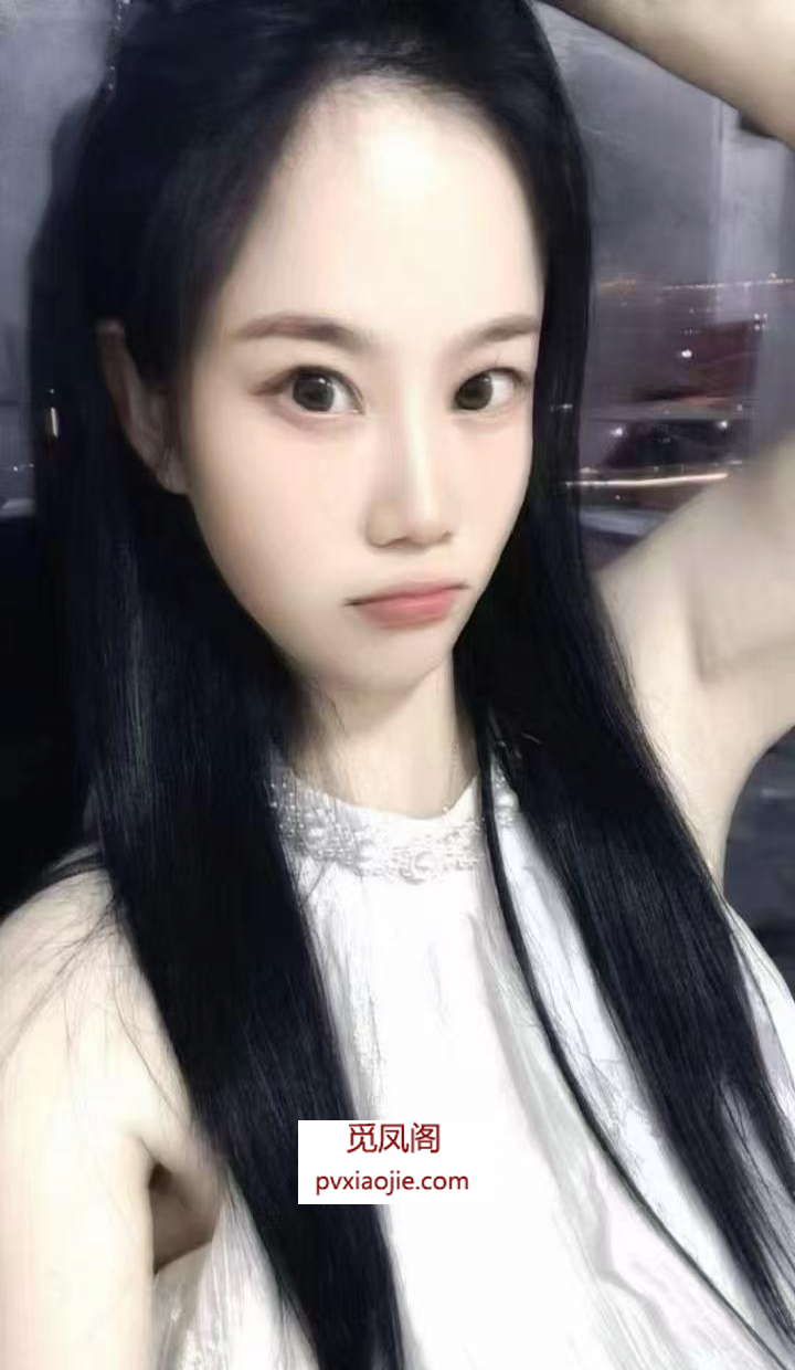 临平美甲兼职小妹