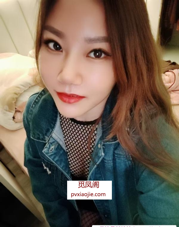 下沙轻熟黄发少妇