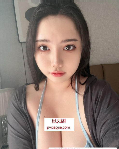 甜美长相水多嫩妹
