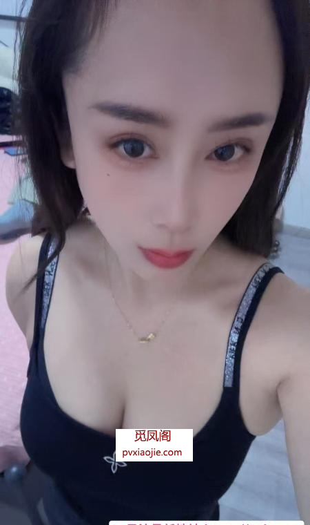 大奶小萝莉