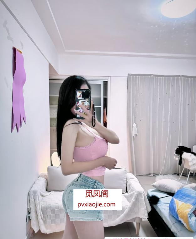 天河腿长肤白小姐姐