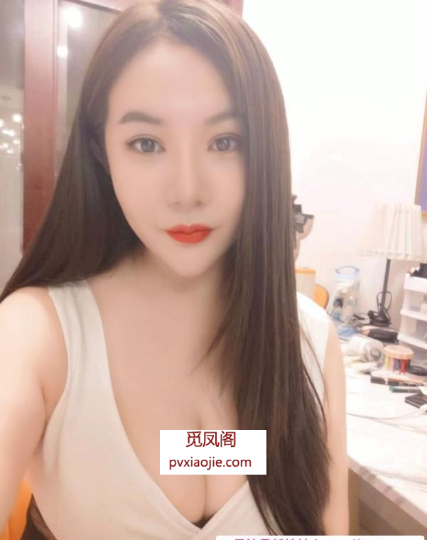 天河巨乳大屁股小雪