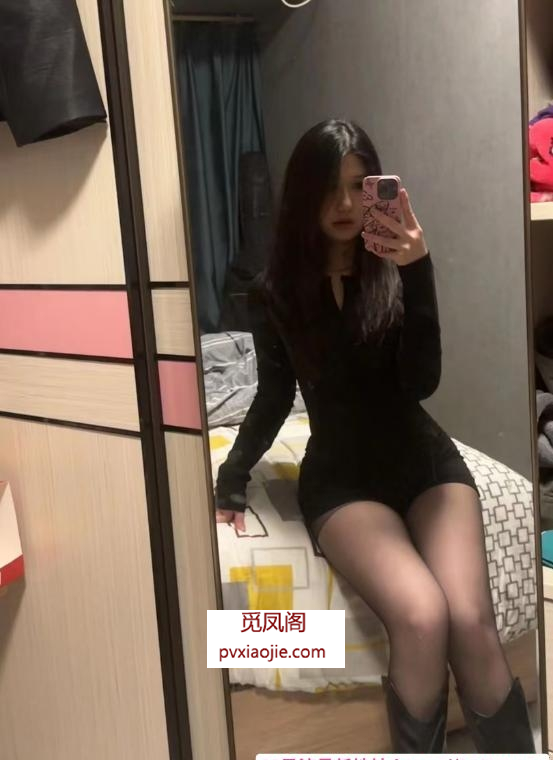 非常可爱的小姐姐