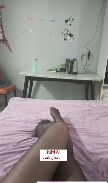 长腿黑丝熟女