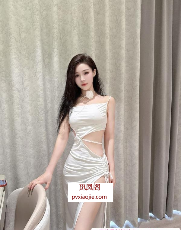细腰腿长颜值萱萱