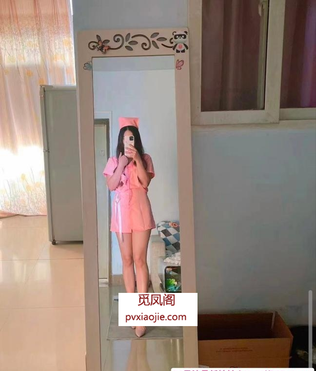 江边小鱼儿