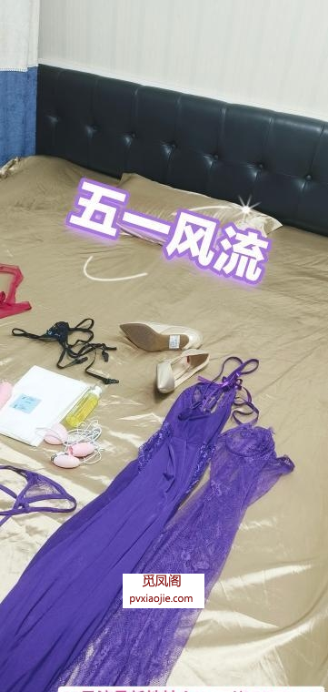 大明宫潮喷S臀臀人妻
