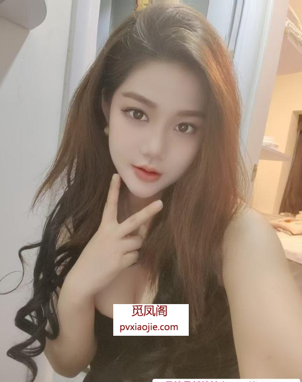 大胸颜值女友