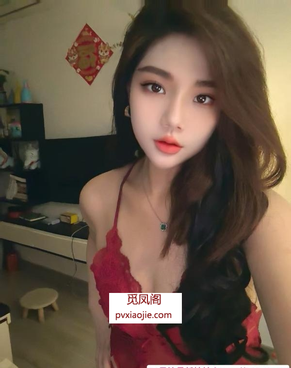 大胸颜值女友