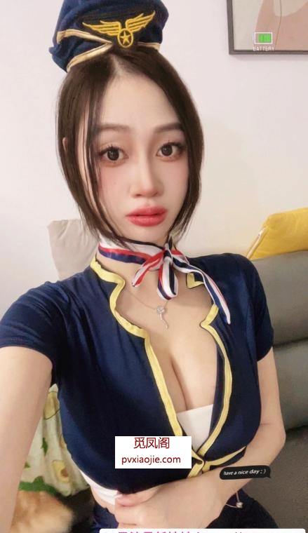 制服诱惑小静儿