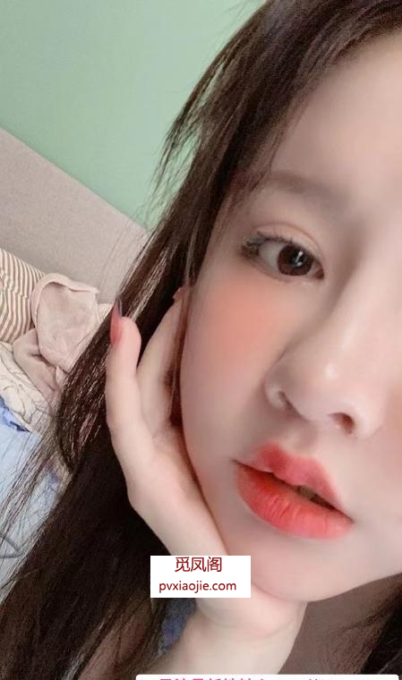 天河萝莉妹小伊