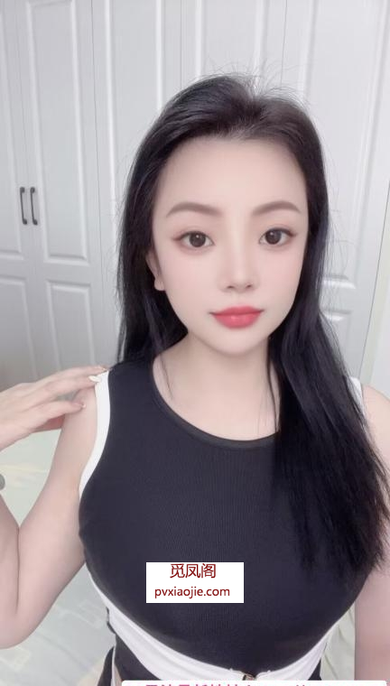 再刷会夹逼的少妇