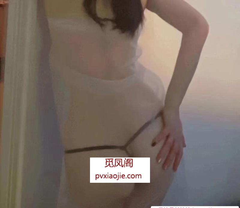 身材很好的韵味人妻