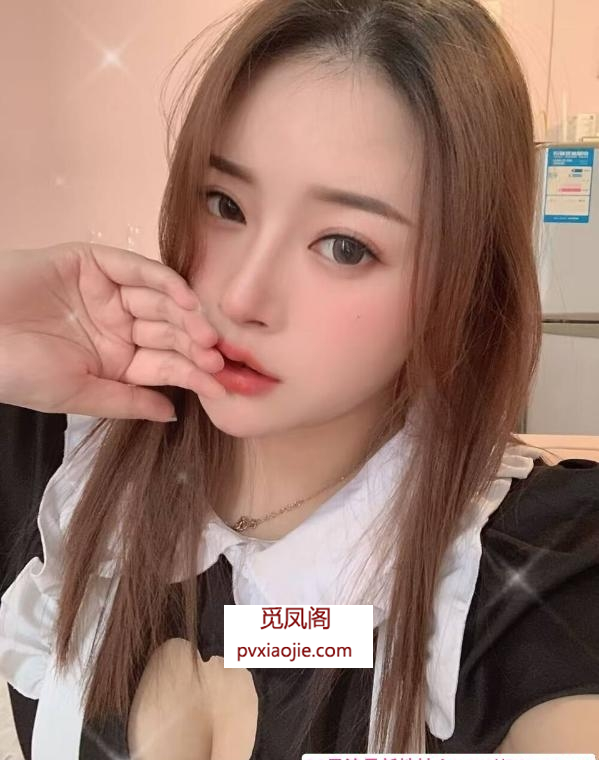 武侯美胸高挑妹子夏颜