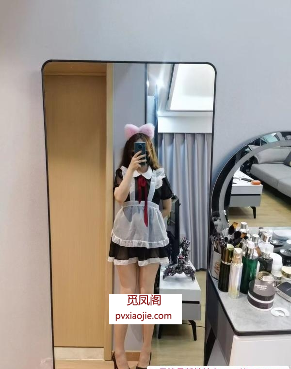 滨江爆草性感女仆