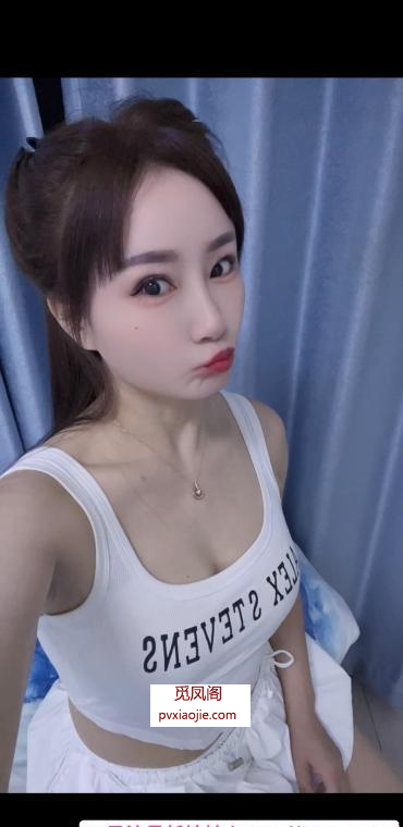 蜜桃小姐姐