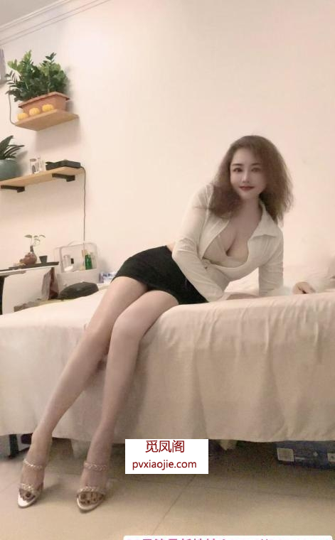 爆乳风骚少妇