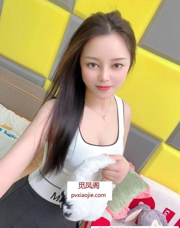 出击御姐果果