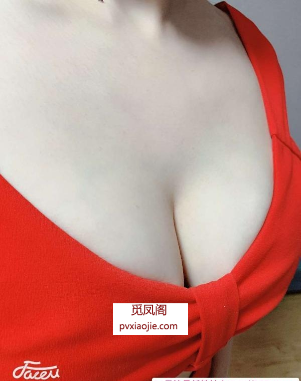 乳交特别爽的风骚女