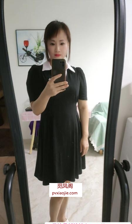 服务型黑丝少妇