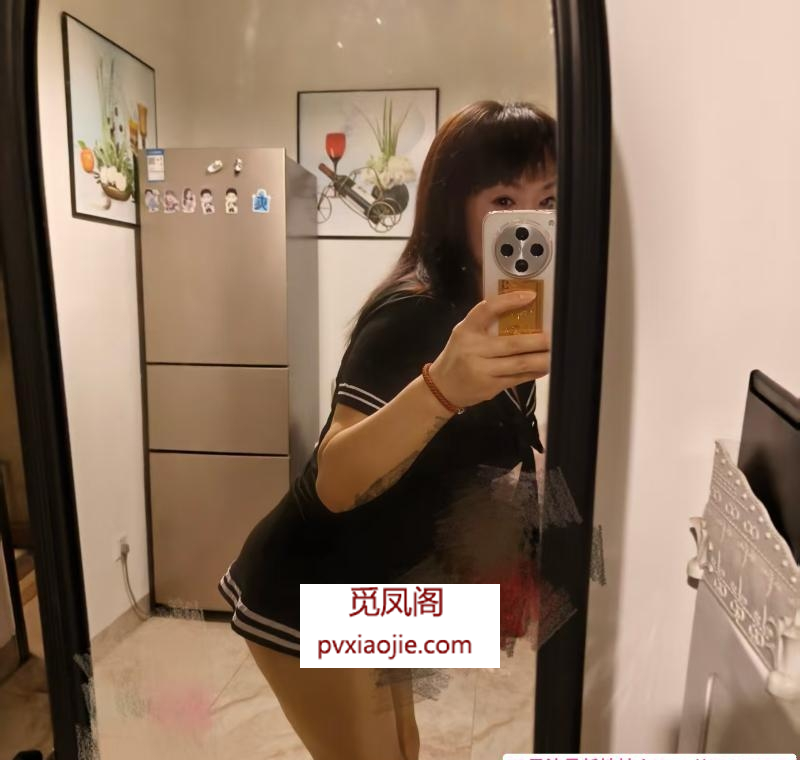 服务型黑丝少妇