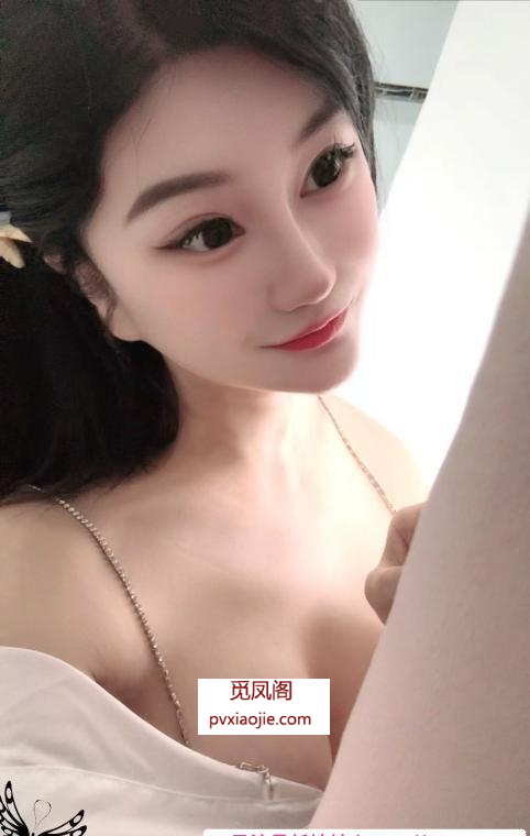 吴中性感思甜