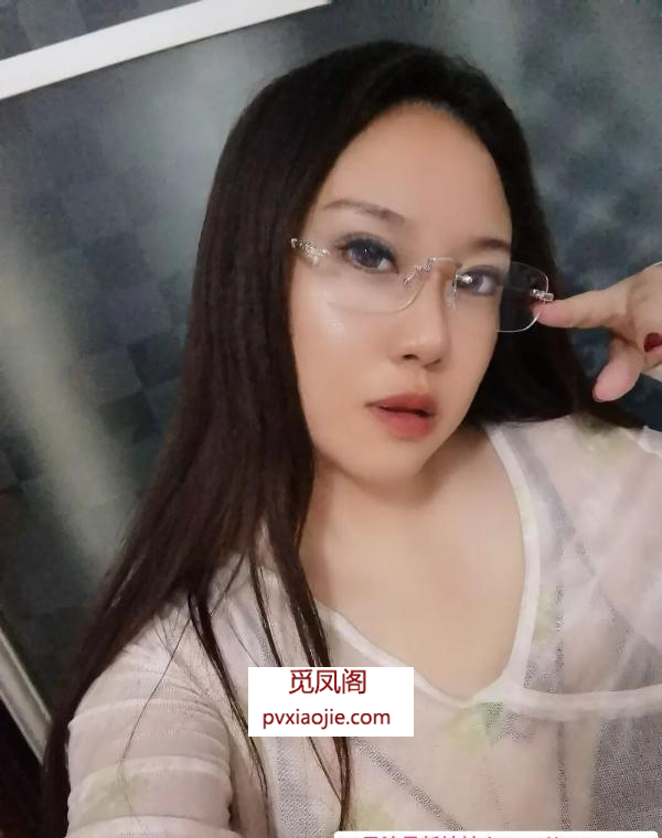 出击少妇莹儿