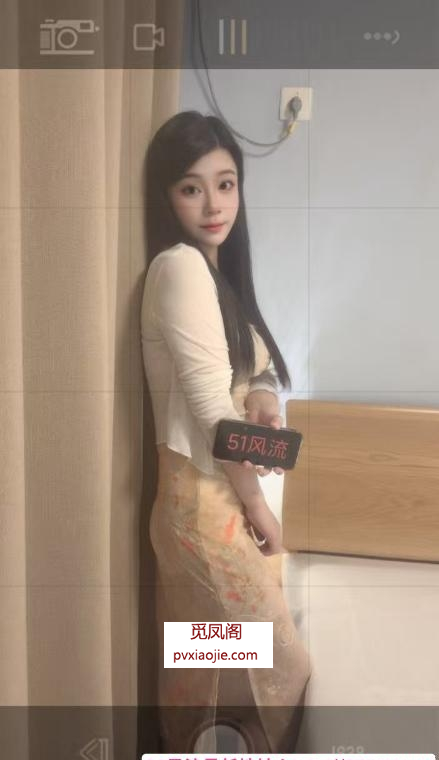 木渎桃柚可双飞姐妹花