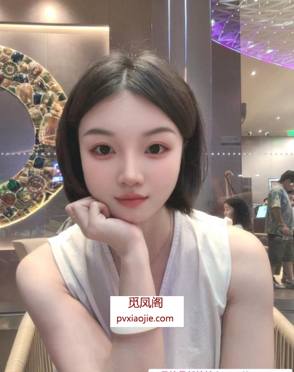 古镇好身材美女