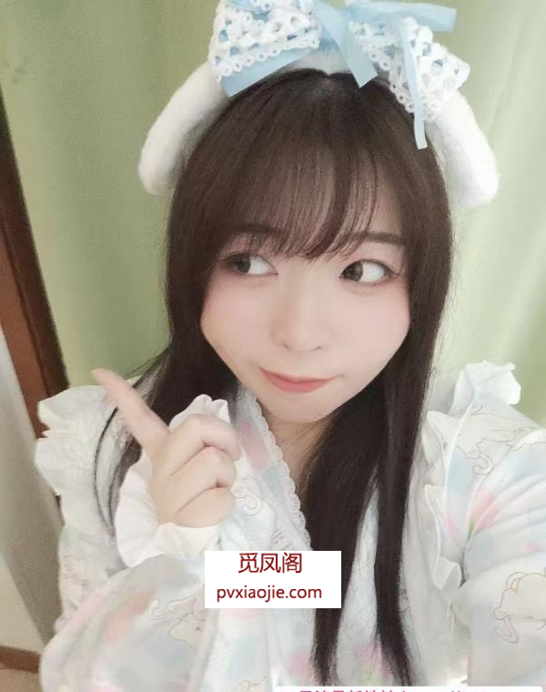 可乐不加冰二次元妹子