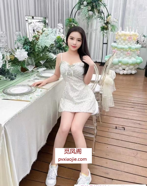 花边岭小御姐骚可