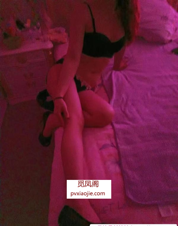 普陀蜜桃臀小少妇
