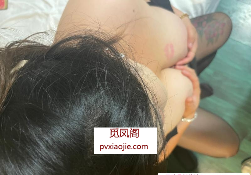 三通玩得开的年轻妹妹