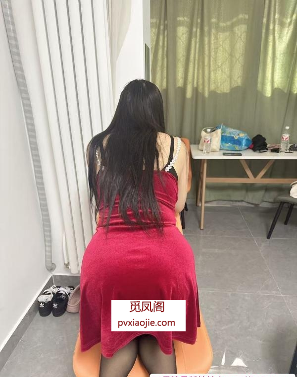 潘家园长身骚少妇