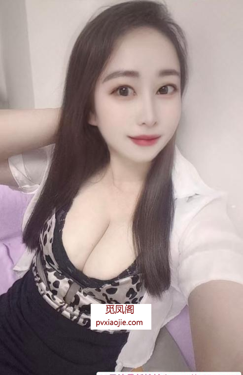 台风天巨乳少妇