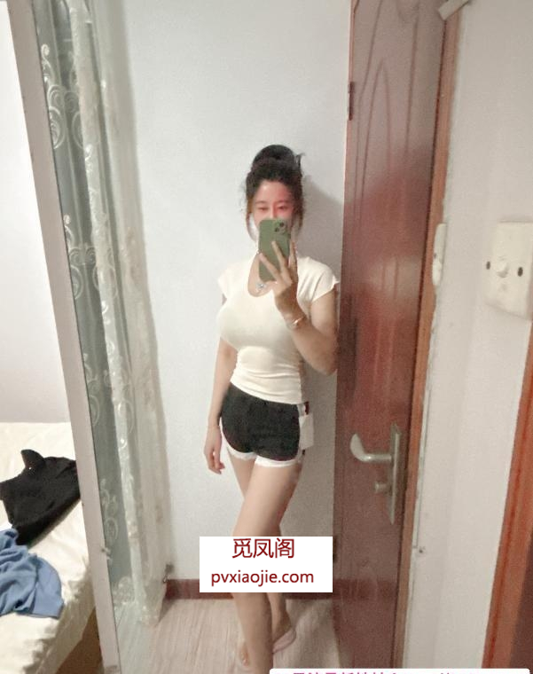 深圳奶神蜜桃臀健美