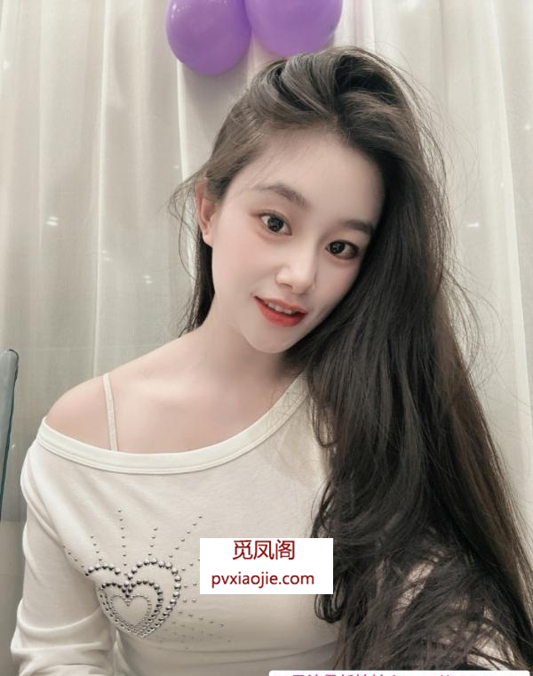 园区可爱漂亮女孩
