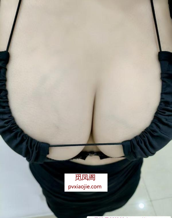 长腿冷艳少妇