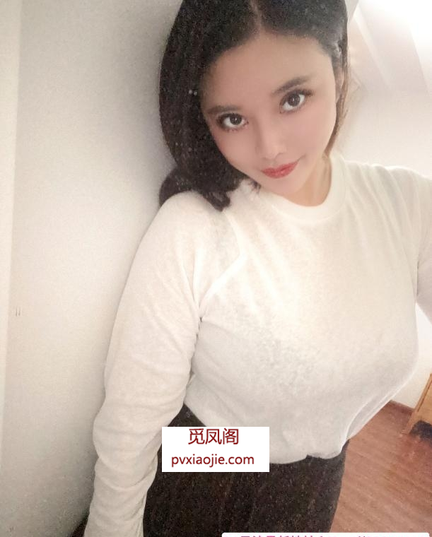 大乃翘臀少妇