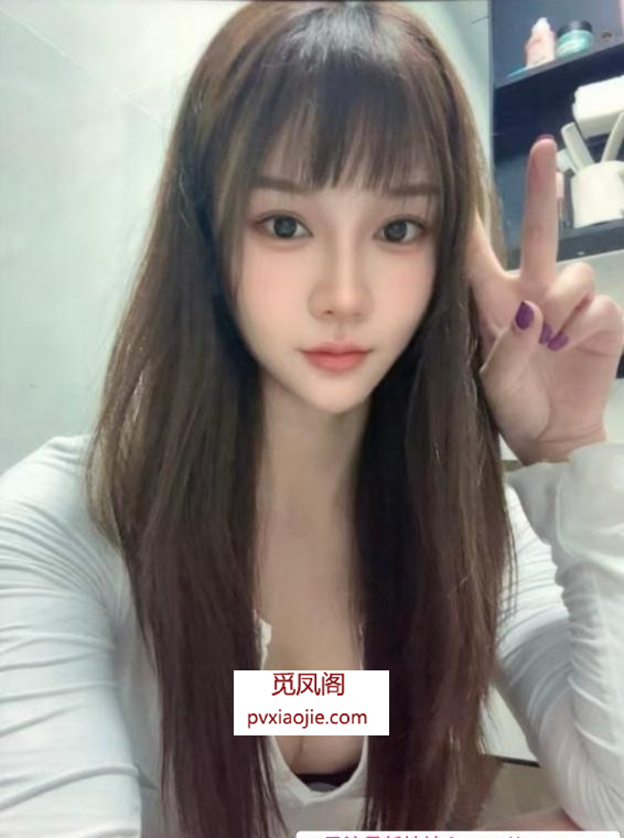 大胸美女炮架子