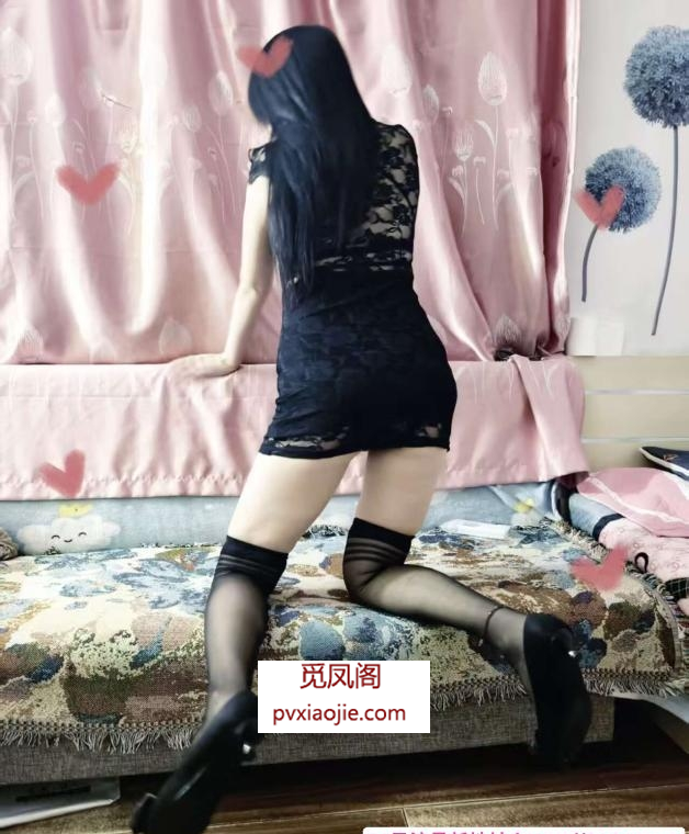 肤白貌美大长腿