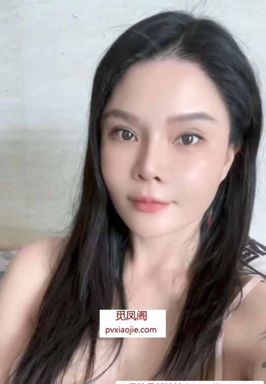 古镇御姐爆乳纹身厌厌