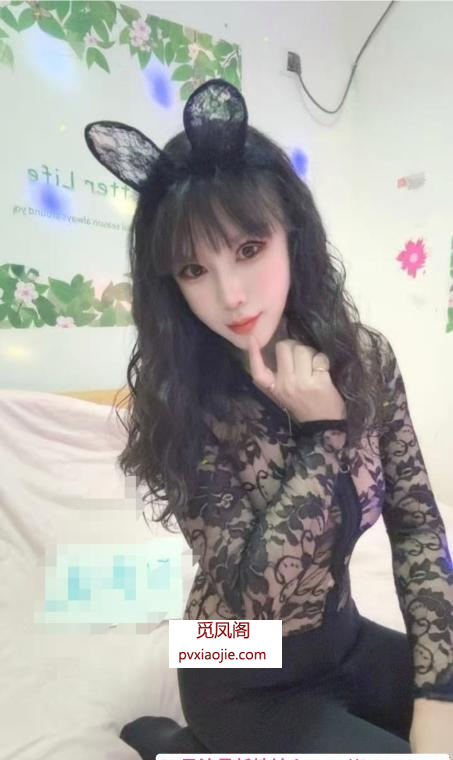 成华霞霞