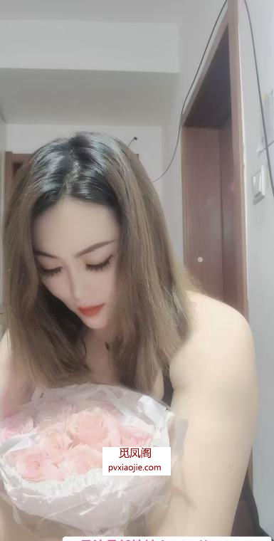 开放潮喷少妇