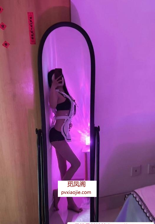 龙岗苗条身姿洋洋