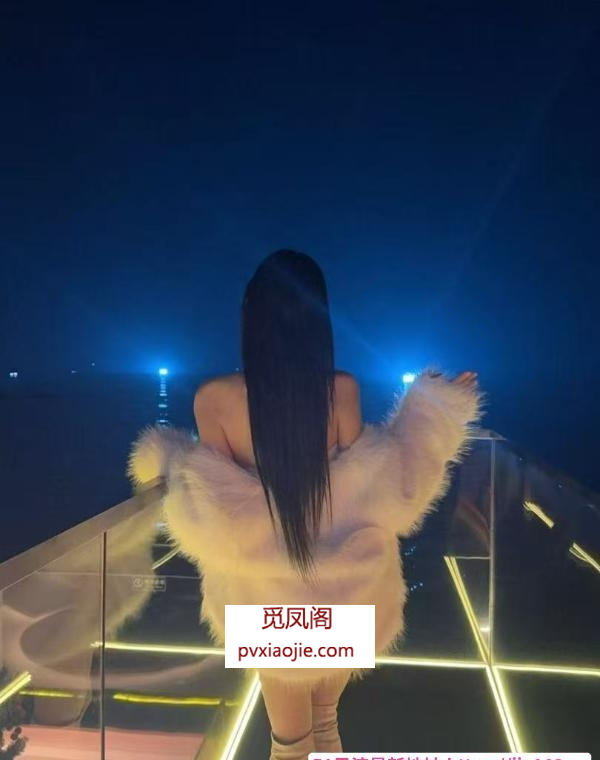 高颜值高挑美女