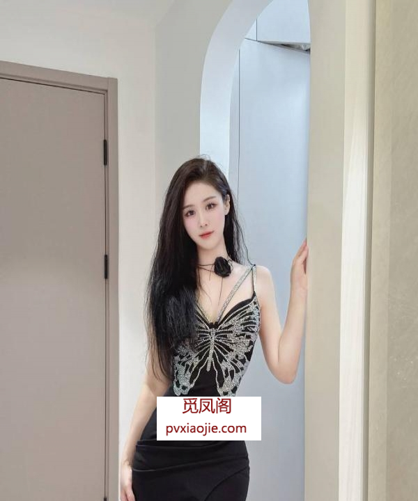 肤白臀翘颜值萱萱